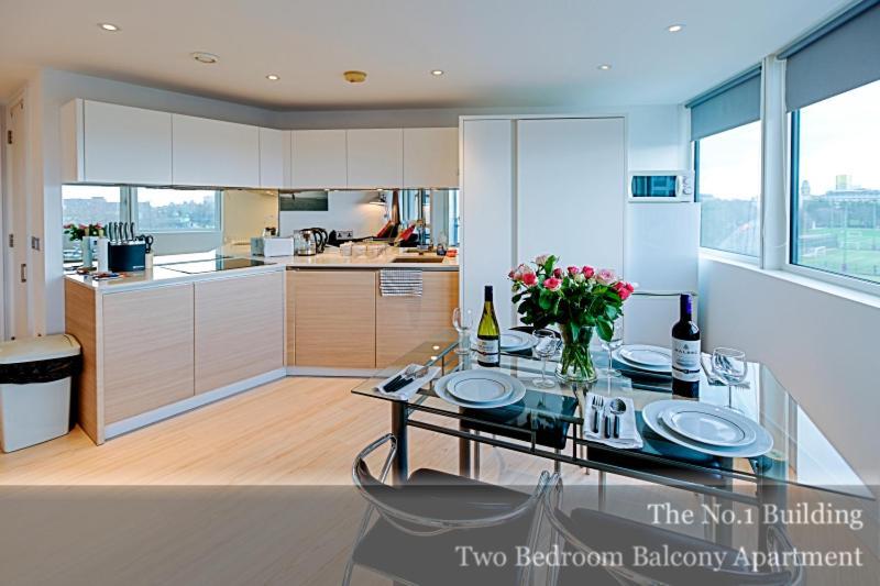 Gunwharf Quays Apartments Portsmouth Dış mekan fotoğraf